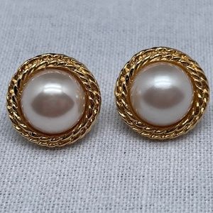 Vintage Richelieu Gold Plated Pearl Button Pierced Earrings (1980s)